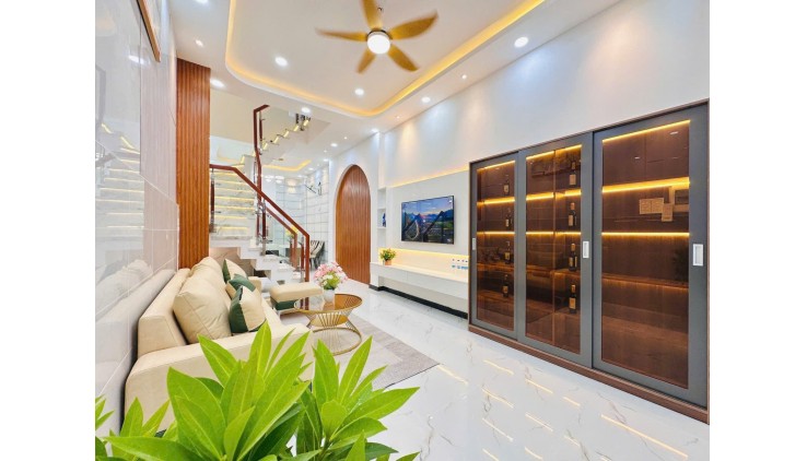 GIẢM 350TR, CHỈ 4.15 TỶ! 38M², 2Tầng/3pn, HẺM BA GÁC, Quang Trung Gò Vấp!